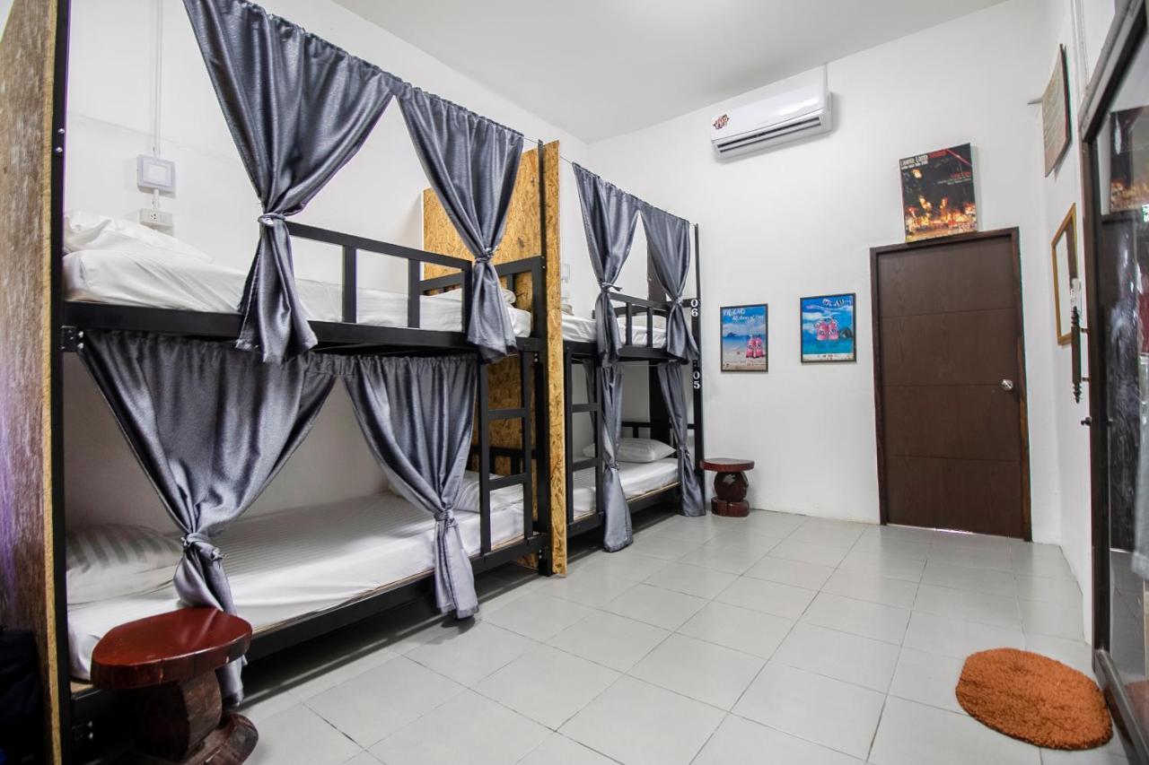 T & T Hostel كانتْشانابوري المظهر الخارجي الصورة
