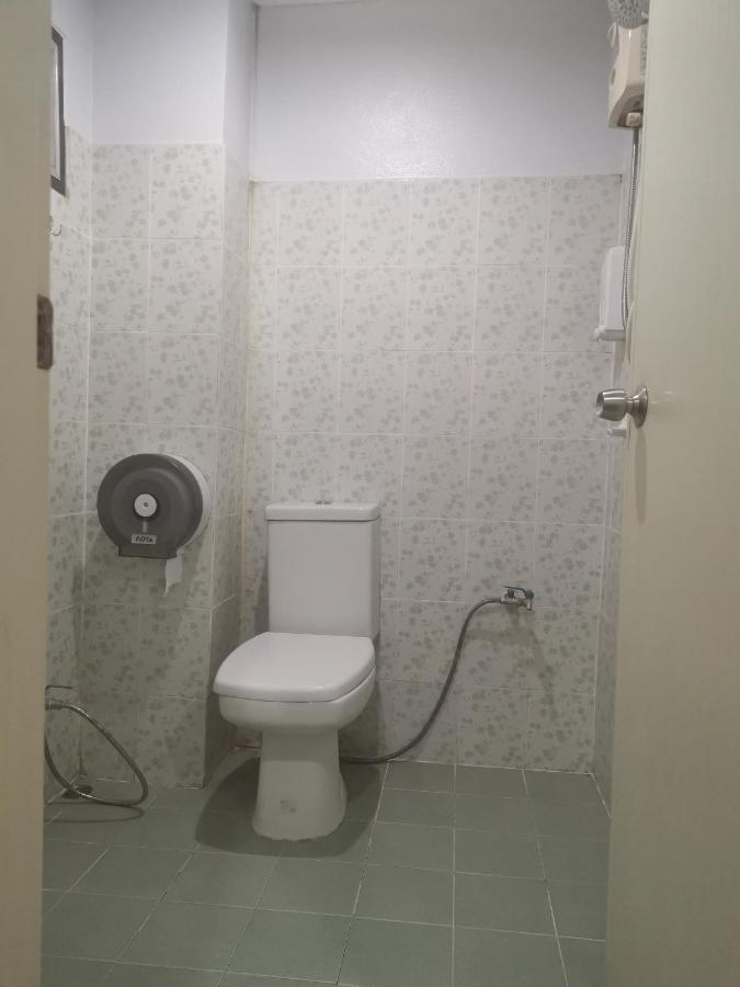 T & T Hostel كانتْشانابوري المظهر الخارجي الصورة
