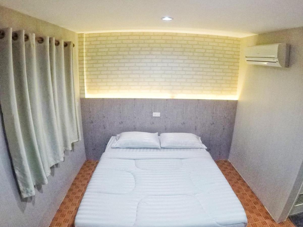 T & T Hostel كانتْشانابوري المظهر الخارجي الصورة