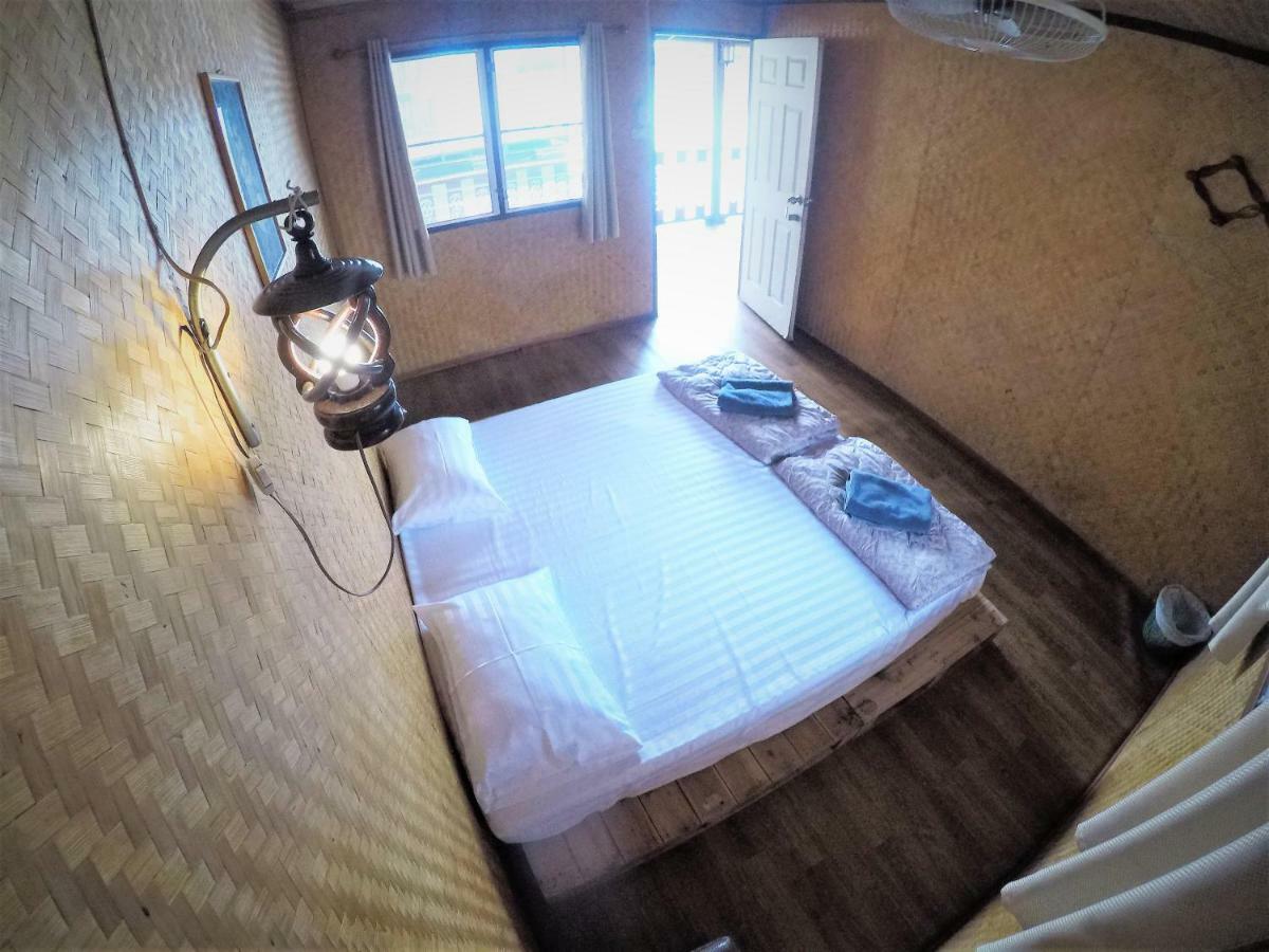 T & T Hostel كانتْشانابوري المظهر الخارجي الصورة